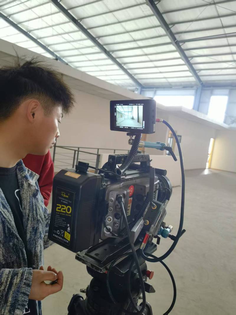 创新驱动，智领未来——临泉县TVC与广告片拍摄制作的创新实践